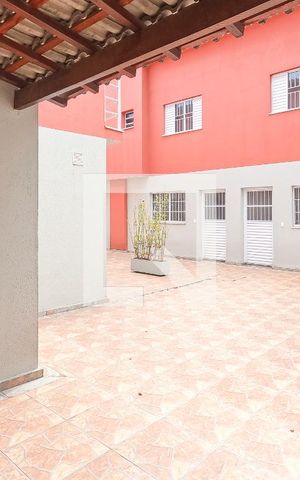 Casa de condomínio à venda com 75m², 2 quartos e 2 vagas Casa de condomínio à venda com 75m², 2 quartos e 2 vagasChurrasqueira