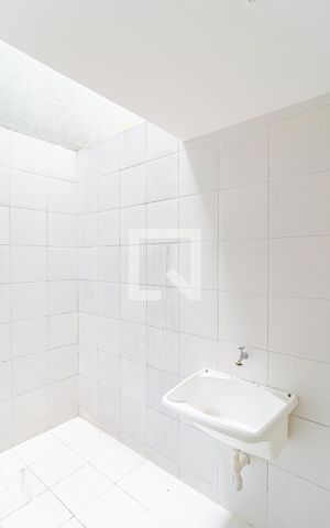 Casa de condomínio à venda com 75m², 2 quartos e 2 vagas Casa de condomínio à venda com 75m², 2 quartos e 2 vagasLavanderia
