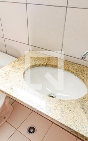 Casa de condomínio à venda com 75m², 2 quartos e 2 vagas Casa de condomínio à venda com 75m², 2 quartos e 2 vagasBanheiro da Suíte