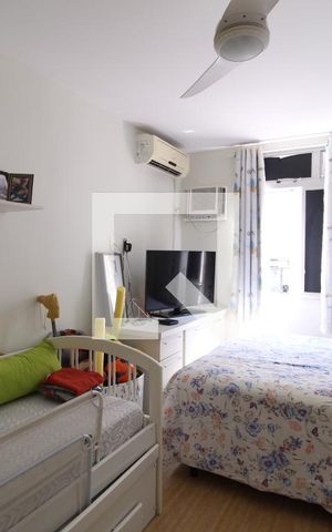 Apartamento à venda com 200m², 3 quartos e 2 vagasSuíte 2