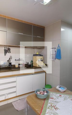 Apartamento à venda com 200m², 3 quartos e 2 vagasCozinha