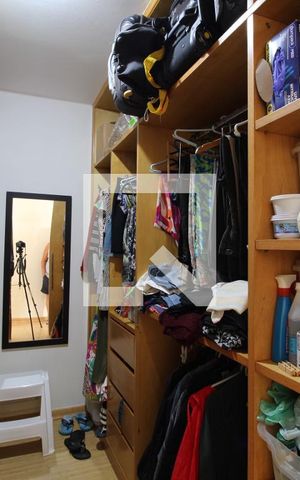 Apartamento à venda com 200m², 3 quartos e 2 vagasCloset - Suíte 1