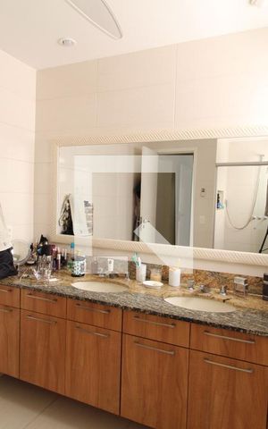 Apartamento à venda com 200m², 3 quartos e 2 vagasBanheiro - Suíte 1