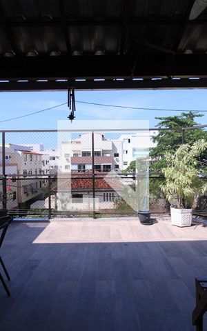 Apartamento à venda com 200m², 3 quartos e 2 vagasVista - Sala