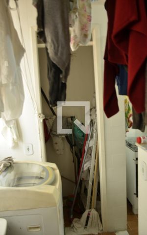 Apartamento à venda com 90m², 2 quartos e 1 vagaÁrea de Serviço