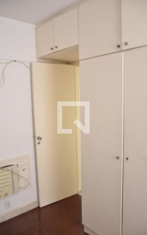Apartamento à venda com 90m², 2 quartos e 1 vagaQuarto 2