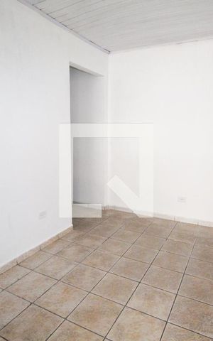 Casa para alugar com 55m², 1 quarto e sem vaga Casa para alugar com 55m², 1 quarto e sem vagaCozinha