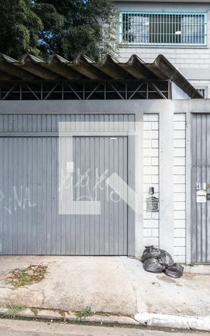 Casa à venda com 150m², 1 quarto e sem vaga Casa à venda com 150m², 1 quarto e sem vagafachada