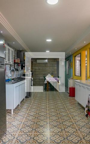 Casa à venda com 150m², 1 quarto e sem vaga Casa à venda com 150m², 1 quarto e sem vagacozinha