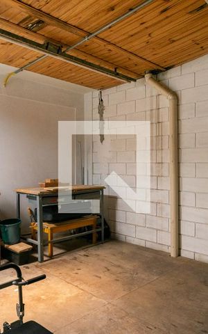 Casa à venda com 150m², 1 quarto e sem vaga Casa à venda com 150m², 1 quarto e sem vagafundos