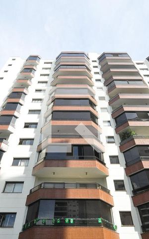Apartamento à venda com 168m², 3 quartos e 3 vagasFachada