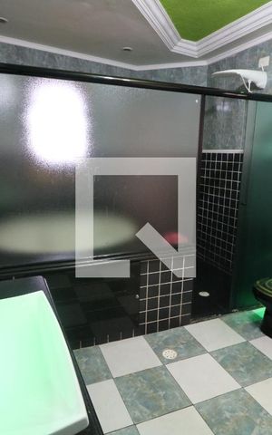Casa à venda com 550m², 4 quartos e 2 vagasBanheiro suite