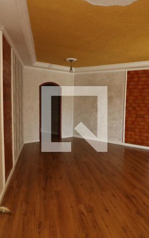 Casa à venda com 550m², 4 quartos e 2 vagasSuite 2
