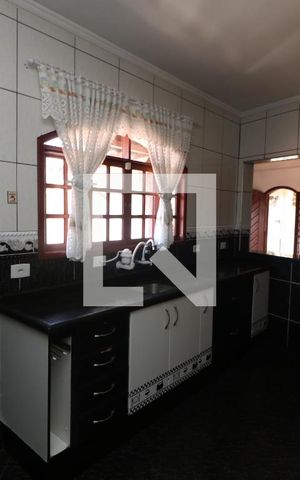 Casa à venda com 550m², 4 quartos e 2 vagasCozinha