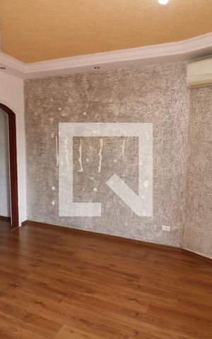 Casa à venda com 550m², 4 quartos e 2 vagasSuite