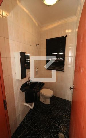 Casa à venda com 550m², 4 quartos e 2 vagasBanheiro suite
