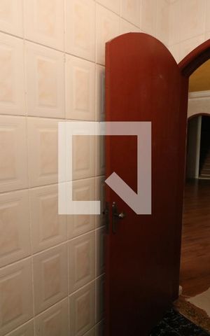 Casa à venda com 550m², 4 quartos e 2 vagasBanheiro suite