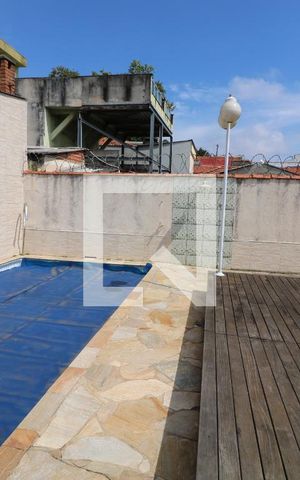 Casa à venda com 550m², 4 quartos e 2 vagasPiscina