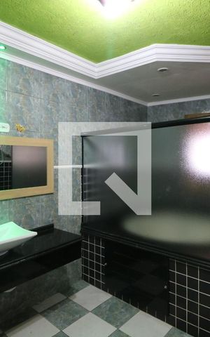 Casa à venda com 550m², 4 quartos e 2 vagasBanheiro suite