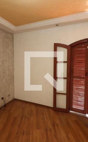 Casa à venda com 550m², 4 quartos e 2 vagasSuite