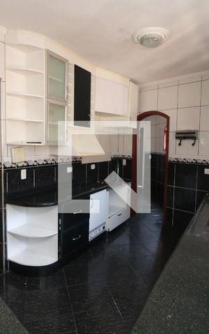 Casa à venda com 550m², 4 quartos e 2 vagasCozinha