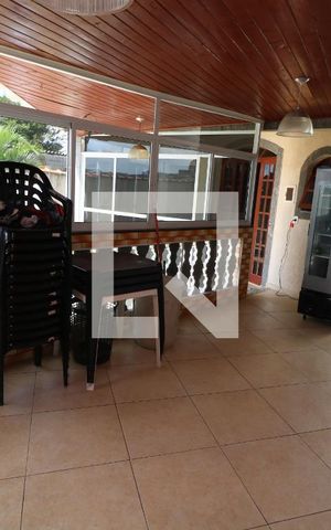 Casa à venda com 550m², 4 quartos e 2 vagasChurrasqueira