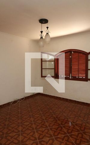 Casa à venda com 550m², 4 quartos e 2 vagasQuarto