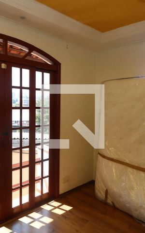 Casa à venda com 550m², 4 quartos e 2 vagasQuarto