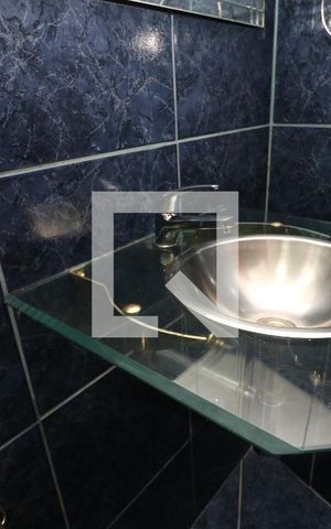 Casa à venda com 550m², 4 quartos e 2 vagasBanheiro