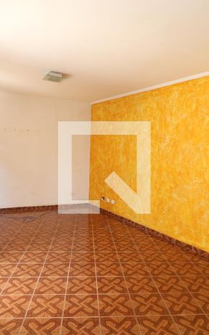 Casa à venda com 550m², 4 quartos e 2 vagasSala