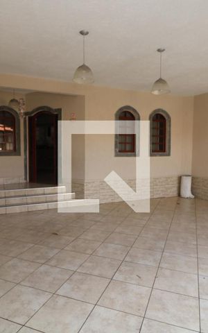 Casa à venda com 550m², 4 quartos e 2 vagasGaragem