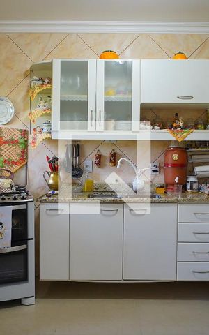Apartamento à venda com 192m², 4 quartos e 2 vagasCozinha