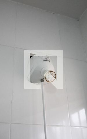 Casa à venda com 185m², 4 quartos e 3 vagasBanheiro 1
