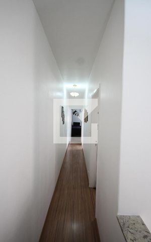 Casa à venda com 185m², 4 quartos e 3 vagasCorredor