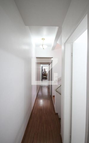 Casa à venda com 185m², 4 quartos e 3 vagasCorredor