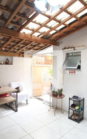 Casa à venda com 185m², 4 quartos e 3 vagasÁrea de Serviço