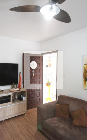 Casa à venda com 185m², 4 quartos e 3 vagasSala