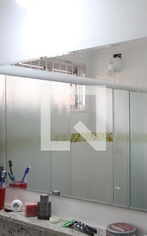 Casa à venda com 185m², 4 quartos e 3 vagasBanheiro 1