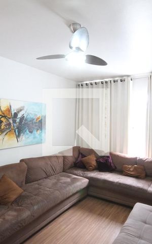 Casa à venda com 185m², 4 quartos e 3 vagasSala
