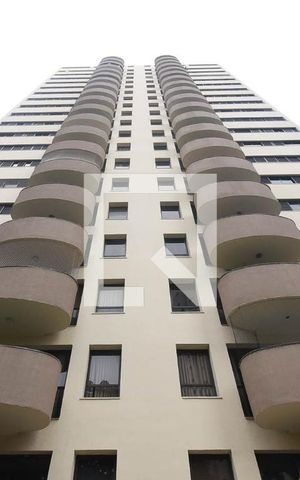 Apartamento à venda com 140m², 3 quartos e 3 vagas Apartamento à venda com 140m², 3 quartos e 3 vagasFachada