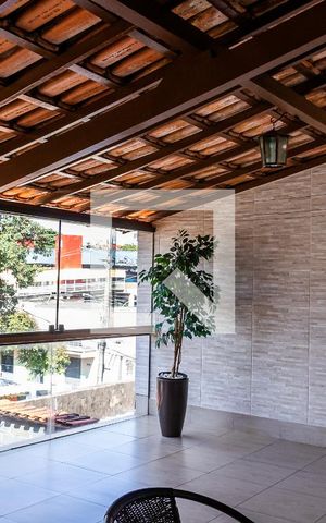 Casa à venda com 100m², 2 quartos e 2 vagas Casa à venda com 100m², 2 quartos e 2 vagasVaranda