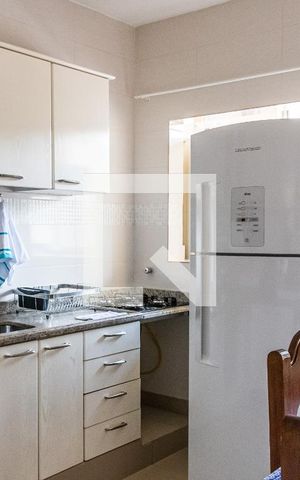 Casa à venda com 100m², 2 quartos e 2 vagas Casa à venda com 100m², 2 quartos e 2 vagasCozinha
