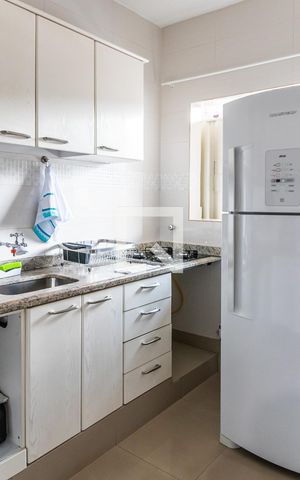 Casa à venda com 100m², 2 quartos e 2 vagas Casa à venda com 100m², 2 quartos e 2 vagasCozinha