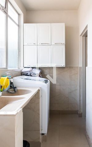 Casa à venda com 100m², 2 quartos e 2 vagas Casa à venda com 100m², 2 quartos e 2 vagasÁrea de Serviço