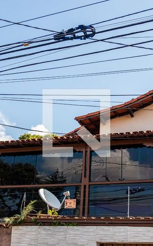 Casa à venda com 100m², 2 quartos e 2 vagas Casa à venda com 100m², 2 quartos e 2 vagasFachada