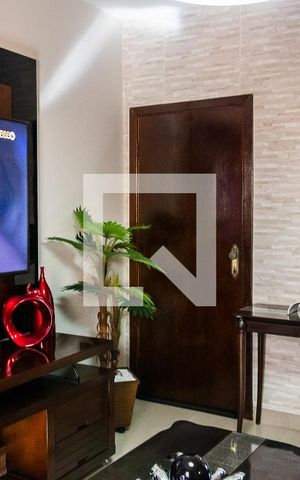Casa à venda com 100m², 2 quartos e 2 vagas Casa à venda com 100m², 2 quartos e 2 vagasSala