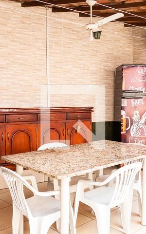 Casa à venda com 100m², 2 quartos e 2 vagas Casa à venda com 100m², 2 quartos e 2 vagasEspaço Gourmet