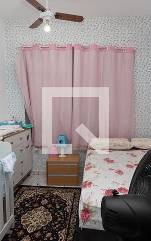 Casa à venda com 200m², 5 quartos e 2 vagas Casa à venda com 200m², 5 quartos e 2 vagasQuarto 4