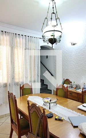 Casa à venda com 393m², 5 quartos e 8 vagasSala de Jantar