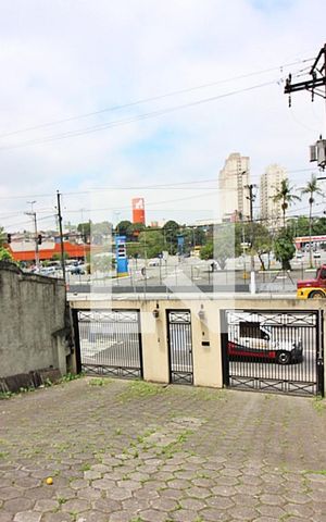Casa à venda com 393m², 5 quartos e 8 vagasGaragem
